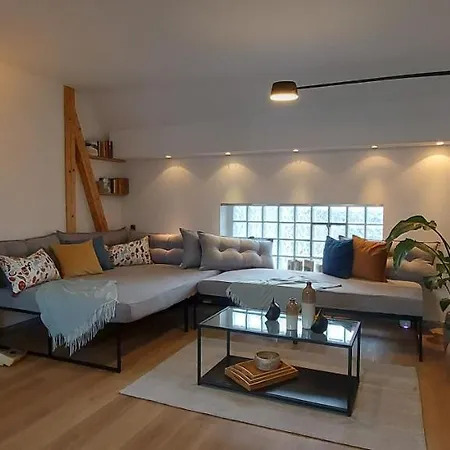 Ruesternsuite, Naehe Rue & Messe, Museum Folkwang, Netflix