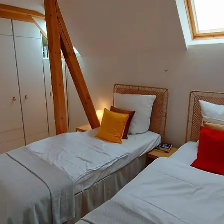 Ruesternsuite, Naehe Rue & Messe, Museum Folkwang, Netflix Apartman *