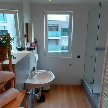 Ruesternsuite, Naehe Rue & Messe, Museum Folkwang, Netflix Apartman *