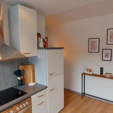 Ruesternsuite, Naehe Rue & Messe, Museum Folkwang, Netflix Apartman